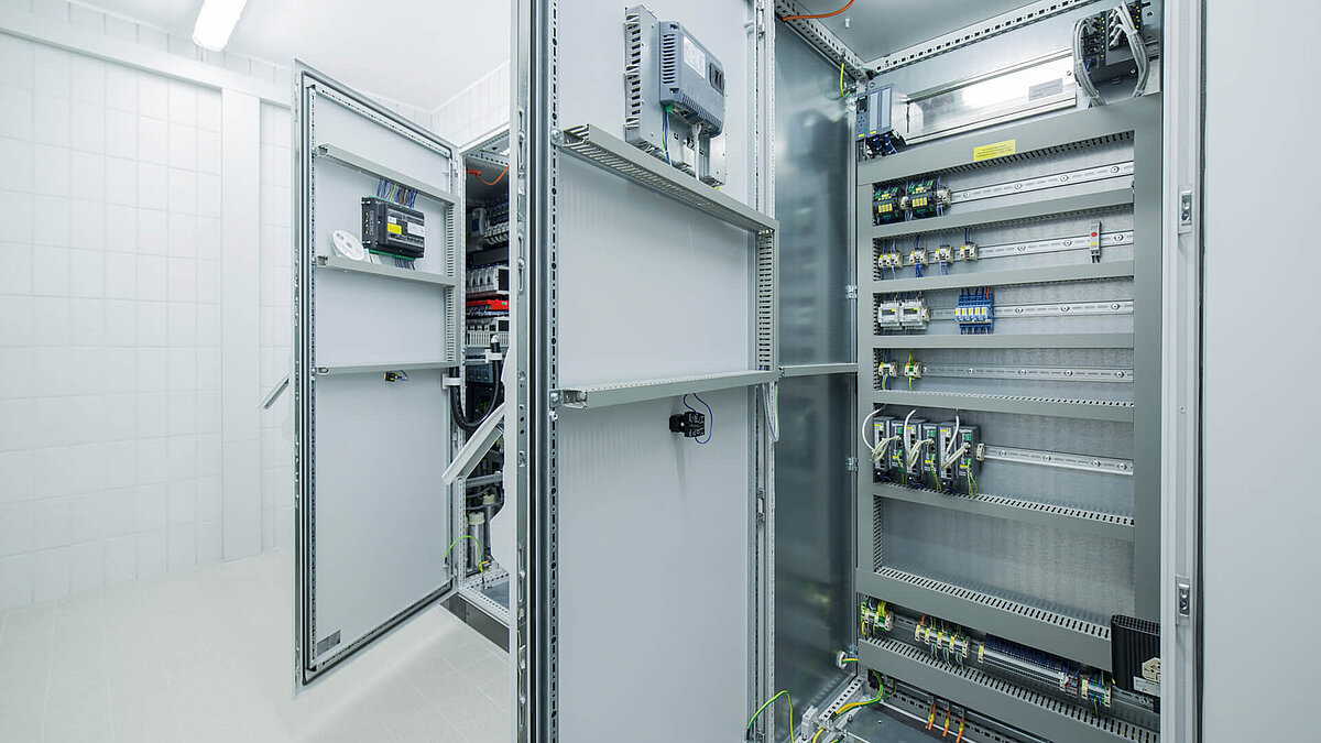 Schaltanlagenabu zu sehen ist eine Schaltanlage